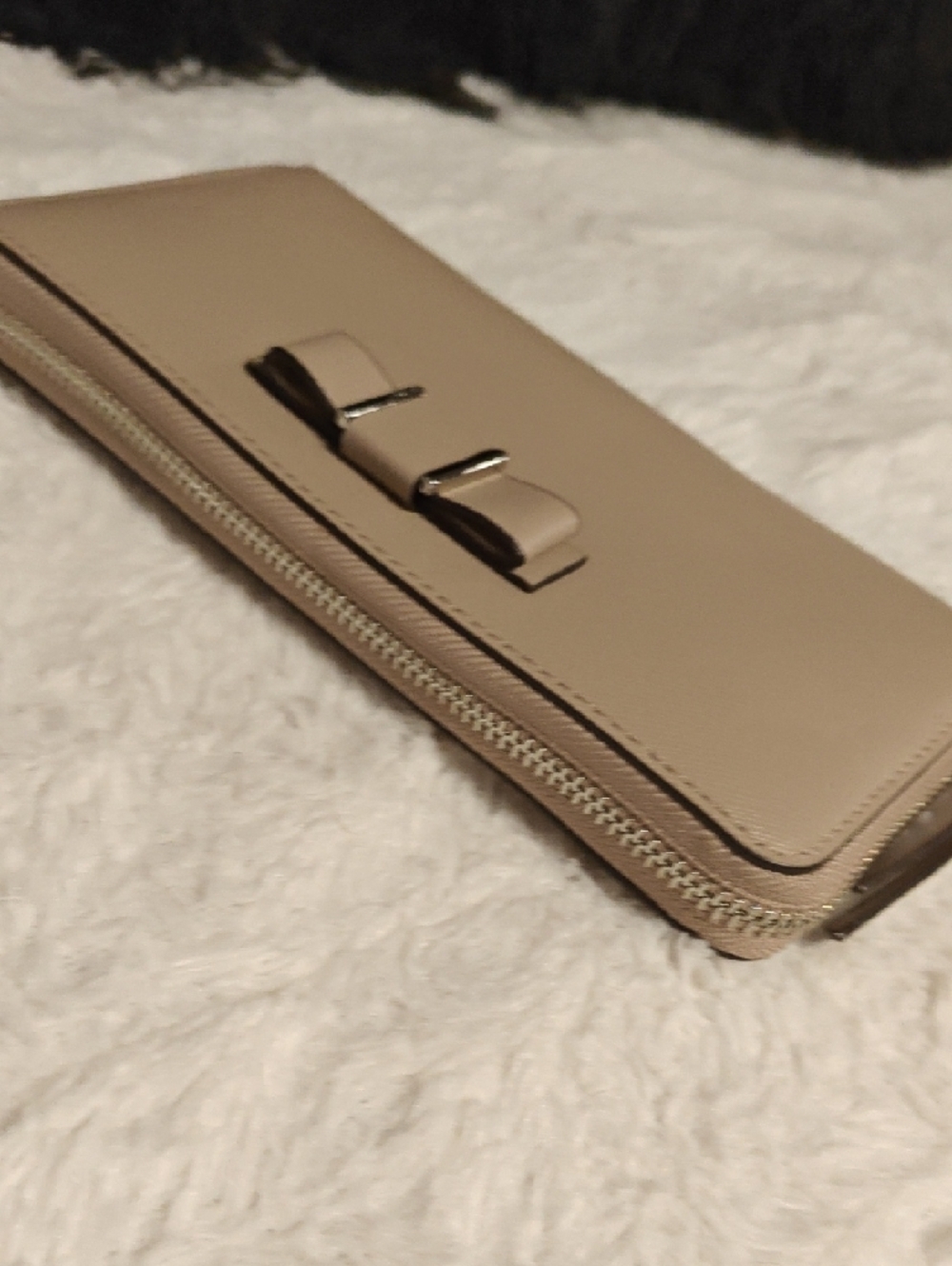 NWT Coach Bow Zip-Around Wallet – Beige - Picture 7 of 12